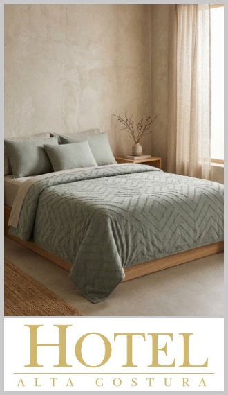 Cover Hotel modelo Chenille con fundas de almohadones Queen