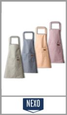 Delantal de cocina NEXO en poliéster, con pechera y bolsillo central, tamaño aproximado de 60cm x 74cm, en colores surtidos, pack por unidad.
