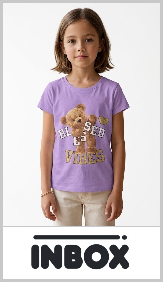 Remera estampadaINBOX de nena, confeccionada en algodón y poliéster. De manga corta y estampas surtidas como las imágenes. Pack por docena en curva de talles.