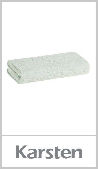 Toalla Karsten modelo Lotus 100% algodón, con gramaje de 440g/m² y cuerpo tejido en jacquard con motivos florales, que le dan un toque decorativo además de funcional. Toque suave y buena absorción, con acabado antipilling y tratamiento pre-encogido para mantener su forma después de lavados. Disponible en varios colores. De medidas aproximadas 48cm x 70cm, una sola pieza. Pack por unidad.