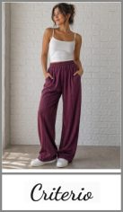 Pantalon CRITERIO en dralon fino para mujer, con cintura elastizada, dos bolsillos, dos alforzas rectas en el frente, en colores surtidos y en talles especiales 6, 8, 10 y 12. Pack por unidad en percha.