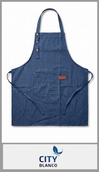 Delantal de cocina CITY BLANCO en tela símil jean, con pechera y bolsillo central. Su tela resistente y de buen cuerpo lo hace práctico para el uso frecuente en la cocina, protegiendo la ropa de salpicaduras y manchas. Ideal para cocinar, hornear o tareas de gastronomía. De medidas aproximadas 69cm x 71cm. Color jean oscuro. Pack por unidad.