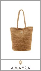 Bolso playero AMAYRA para mujer, contiene dos asas para colgar y cierre con boton imantado de gran calidad. 
Apto para actividades al aire libre. 
Medidas 38 cm X 41cm X 16cm
