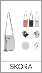 Porta celular SKORA para mujer, confeccionada en Pu de gran calidad. Tres Compartimientos con cierre . Con correa regulable y extraible de hasta 137cm 
Excelentes detalles y terminaciones según imagen.
Pack por unidad.
Colores surtidos 
Medida 19cm x 11cm x 7cm