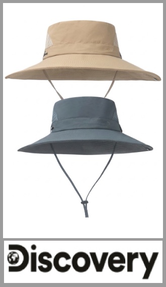 Sombrero de ala extra ancha Discovery, ideal para proteger del sol en actividades al aire libre. Tiene paneles laterales de tela respirable para mayor ventilación, cordón regulable, contorno ajustable y botones laterales con ojales. Medidas: 10cm x 42cm. Disponible en colores beige y gris azulado. Pack por unidad.